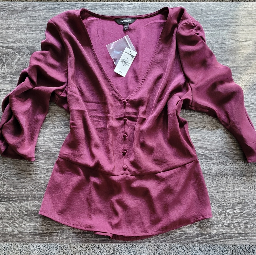 NWT Express Covered Button Front Peplum Blouse